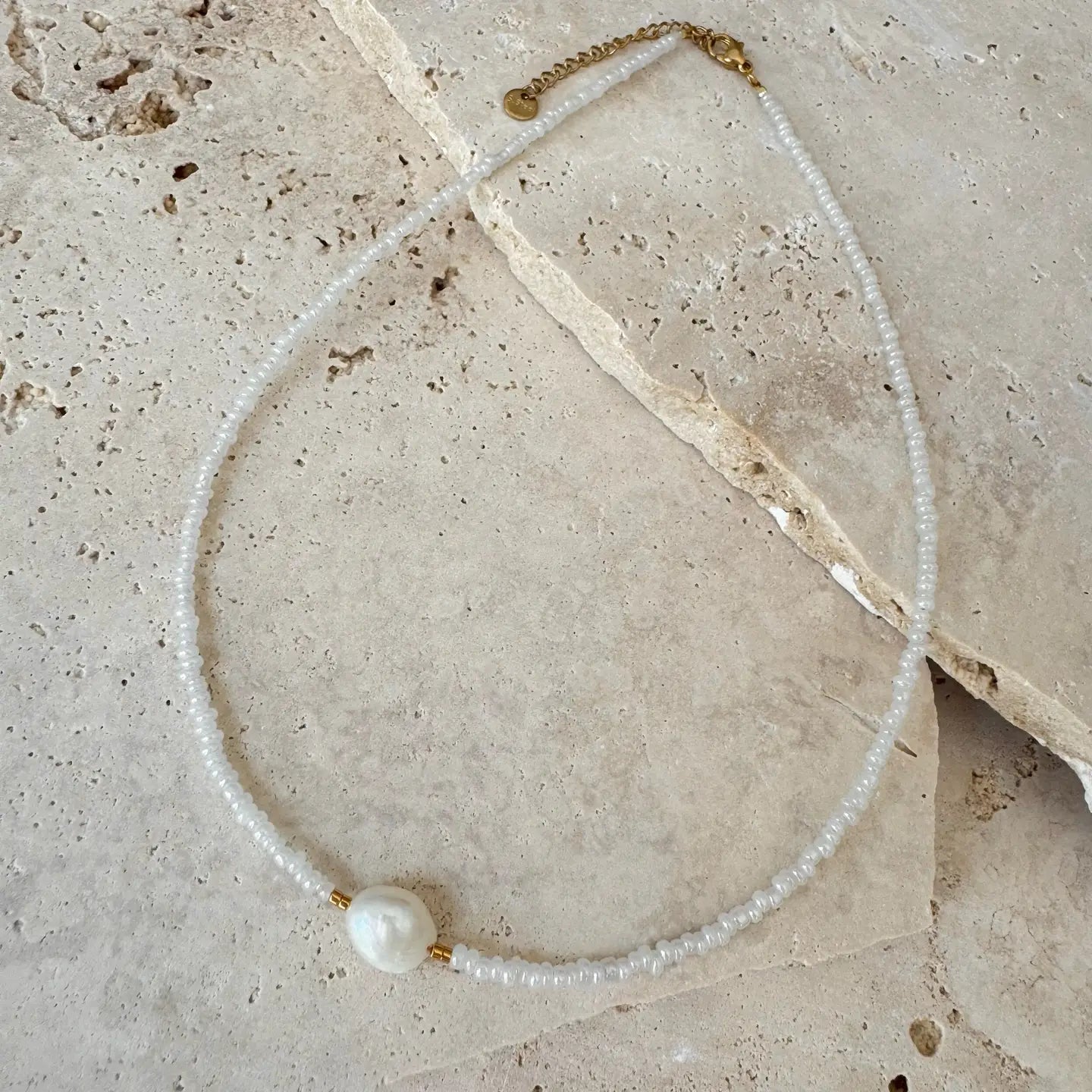 Pearly White Necklace