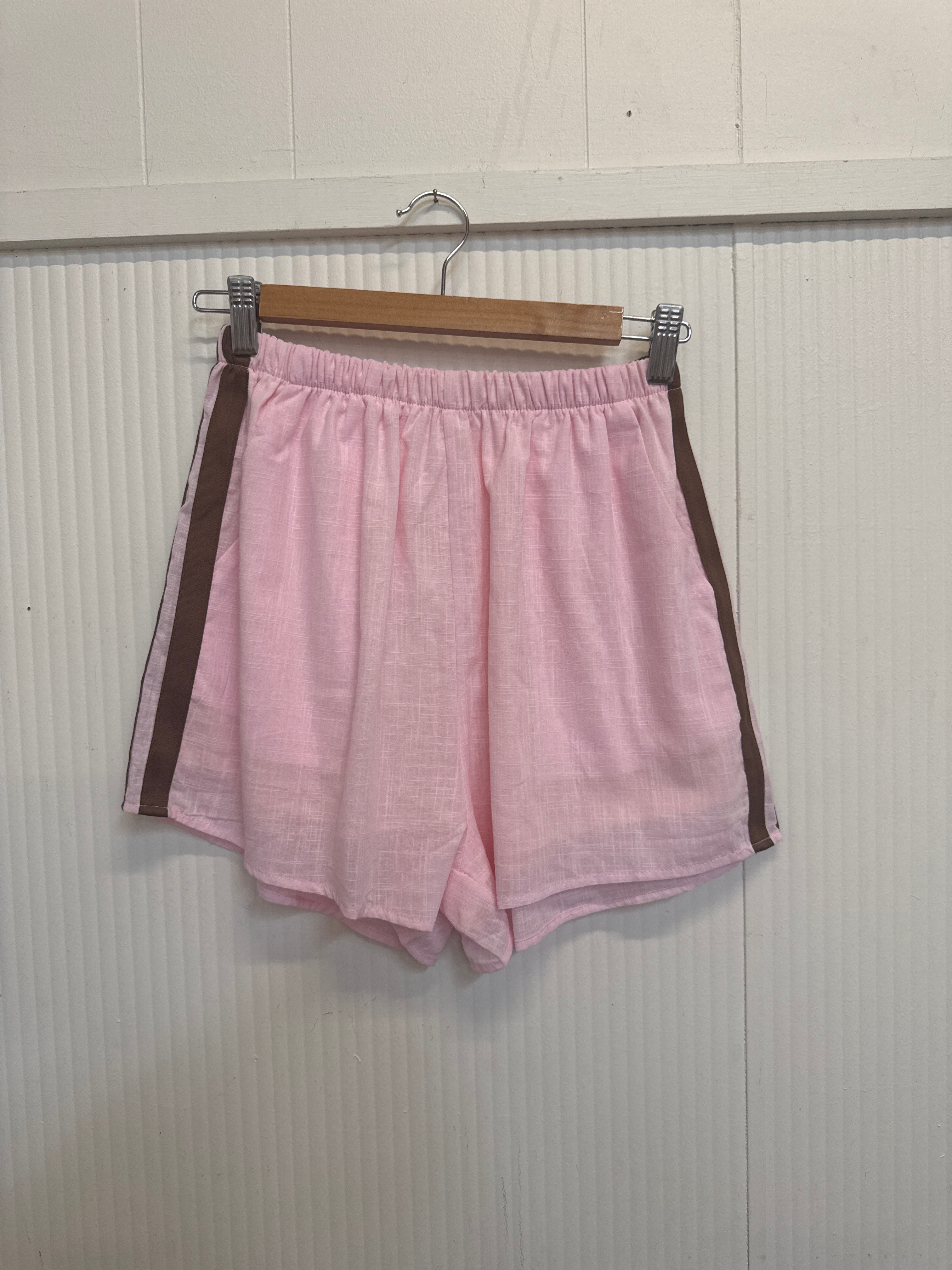 Pink/brown shorts