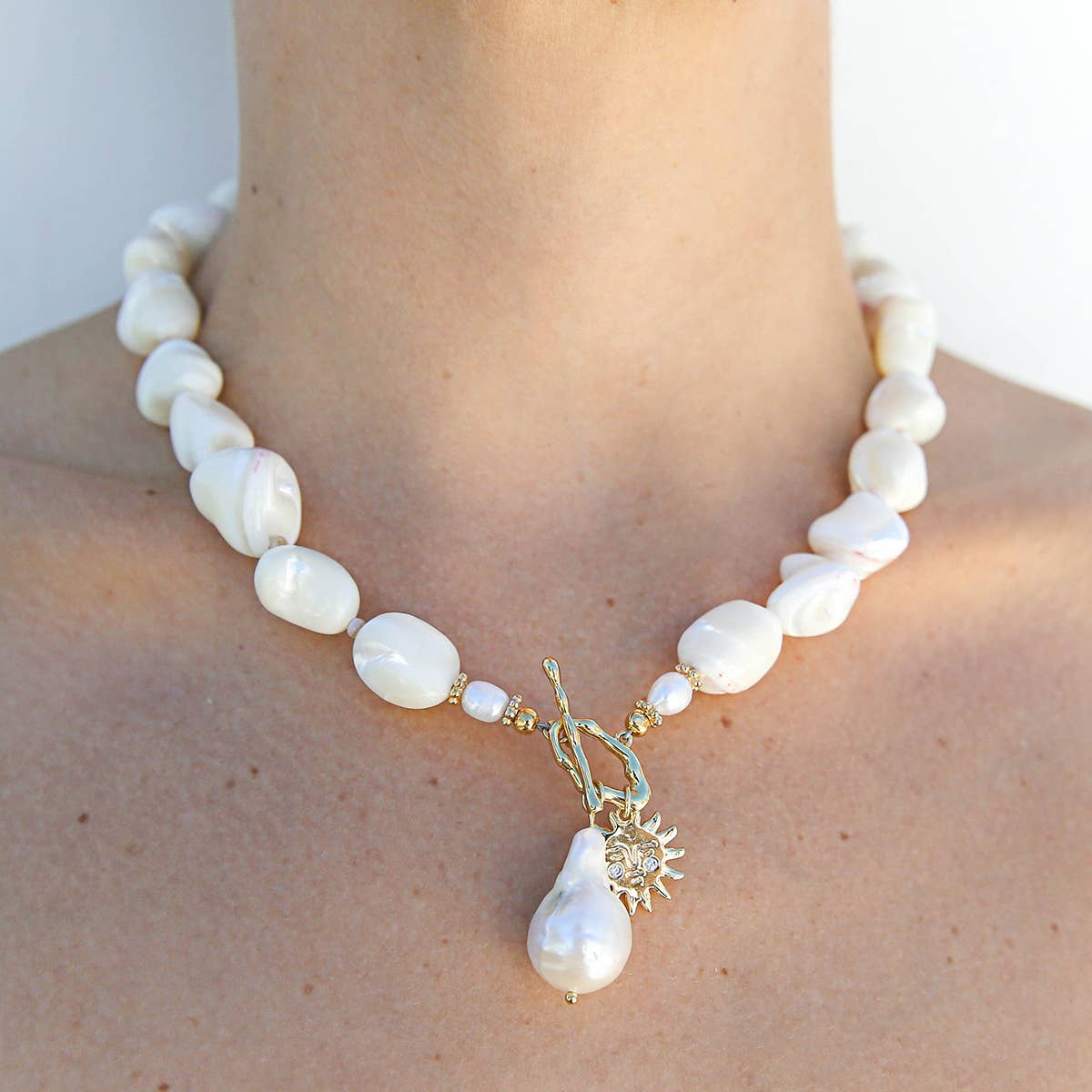 Rolled Shell Solis Necklace